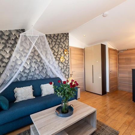 Studio Dernier Etage Le Nid D'Amour - Sejour Romantique, Mandara Beach, Juan-Les-Pins Exterior photo